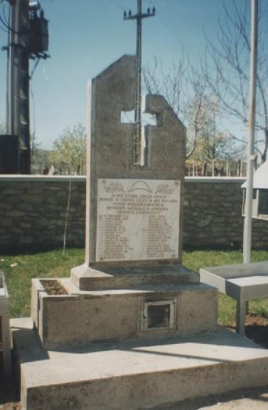 Sfintirea monumentului eroilor 01