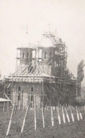 Construirea Bisericii 04